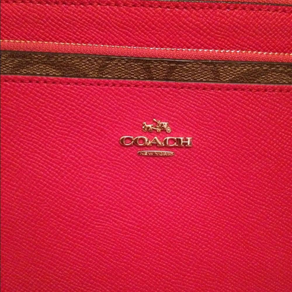 Pink Coach Crossbody with Removable Pouch - Picture 4 of 5